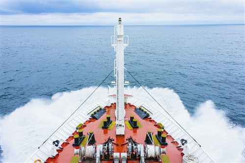 乘风破浪的“无人船”