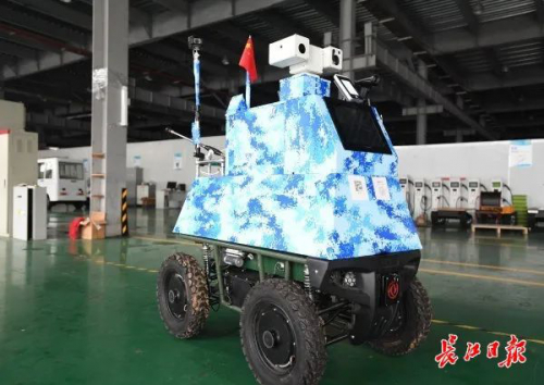 科技 | 无人车送快递、360全景监控水文……5G新基建，武汉按下发展“加速键”