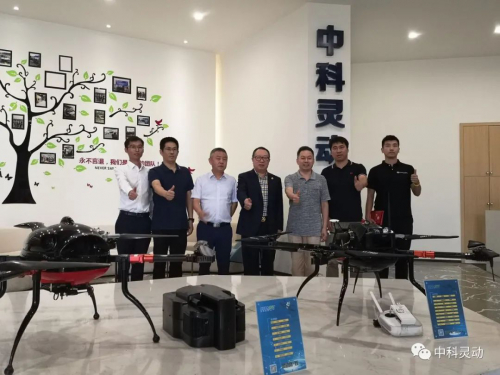深圳无人机协会、西南交大、浙江桐庐县相关领导莅临中科灵动指导工作