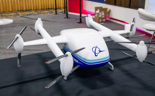 波音公司的两款新型无人机