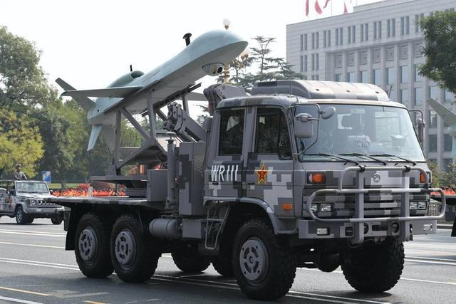 中国在边疆秘密部署无人机，不挂载任何武器，威力却值10个炮兵营