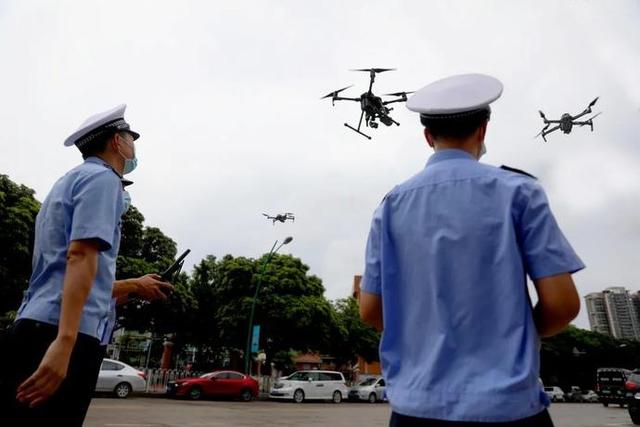广州番禺公安成立广州市首个无人机交通执法分队