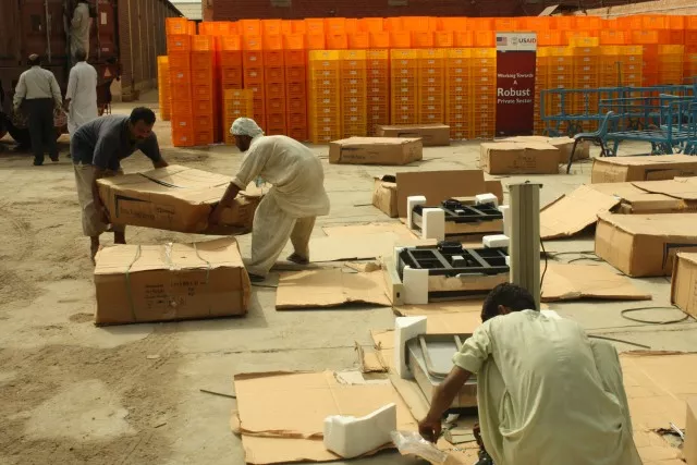 无惧三伏天，MiR帮你告别“搬砖”！