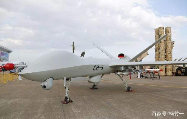 又一王牌飞机南海巡逻，叫轰炸机也实至名归，对方潜艇只能躲着走