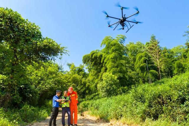 长兴：无人机巡查 助力森林防火