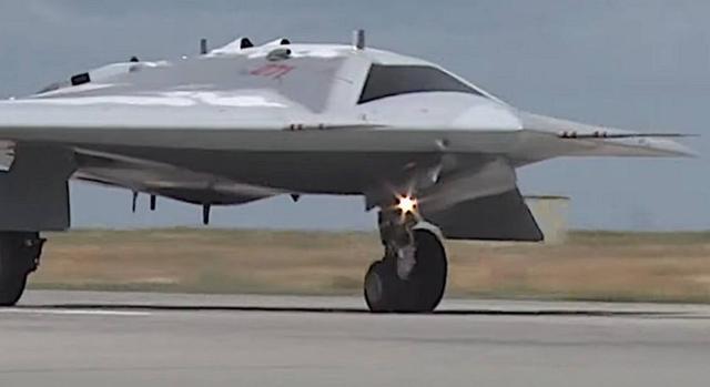 原本美国最早研发，却被俄罗斯半路赶超：S-70无人机让美国羡慕