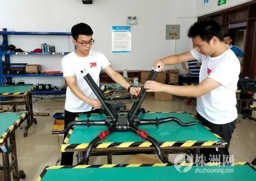 唐千年：追梦无人机