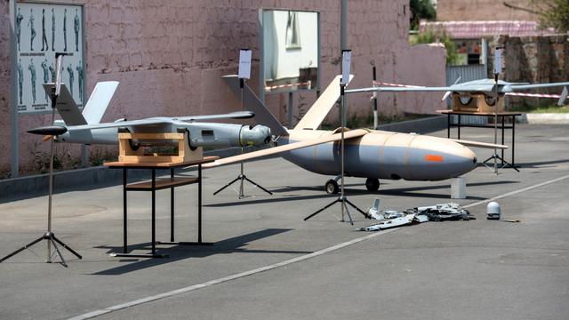 打不过人家竟指责非法参战！阿塞拜疆28架无人机被俄军搞鬼击落