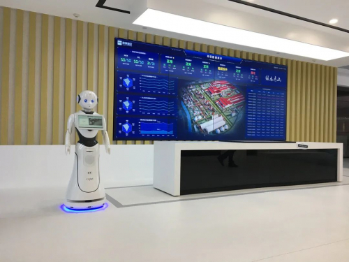 爱丽丝走进唐钢新区智能展厅--大显身手