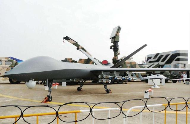 该国购买中国坦克，阅兵完就退货，想买无人机时，霸气送它4个字