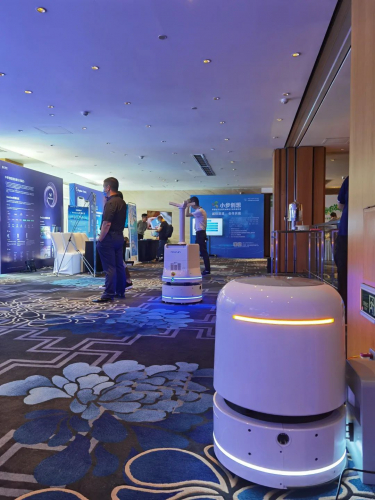 布科思机器人亮相2020年全国智标会