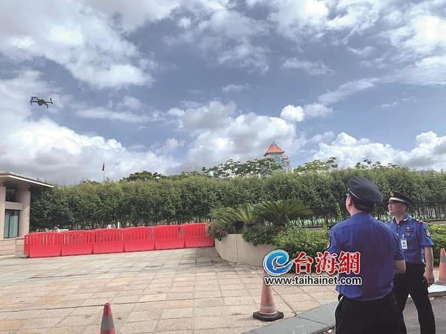 厦门市执法局无人机再升空，紧盯违法广告和店招