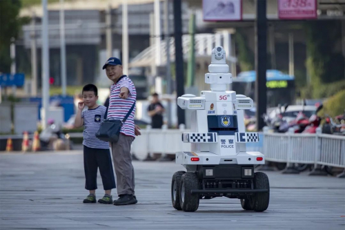 机器人巡逻，就在江苏无锡街头！