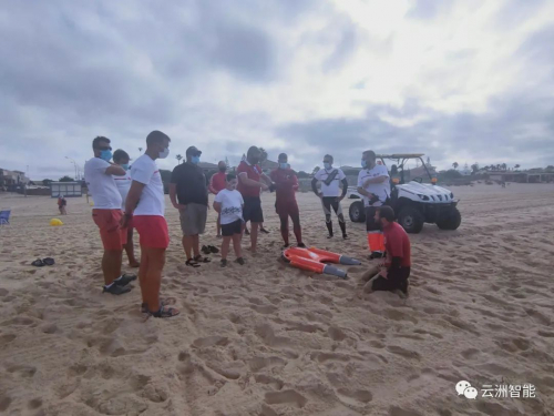 云洲水面救生机器人成西班牙海滩救援“明星”