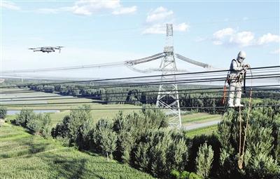 无人机搭档 “小飞人”