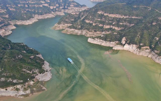 河南济源：黄河三峡美 犹在画中游