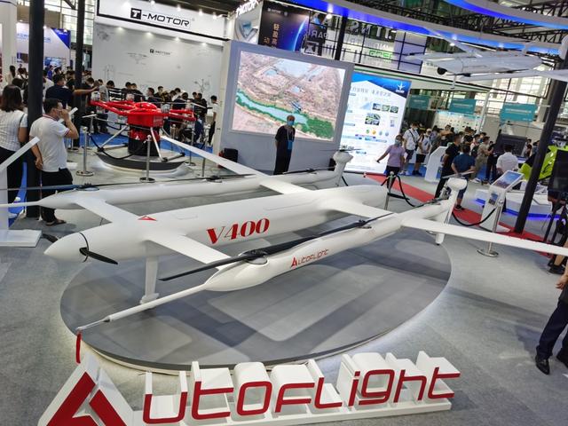 国产大型物流无人机亮相！载重100公斤，战场送餐已是小儿科