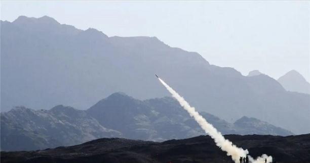 边境传来一声巨响，红旗7导弹击落1架印侦察机，巴铁：将不再手软