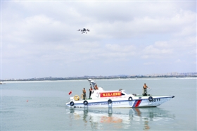 启动无人机移交和首飞巡航仪式 