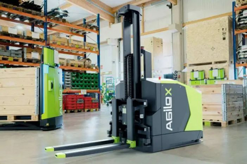 AGILOX推出全向平衡AMR