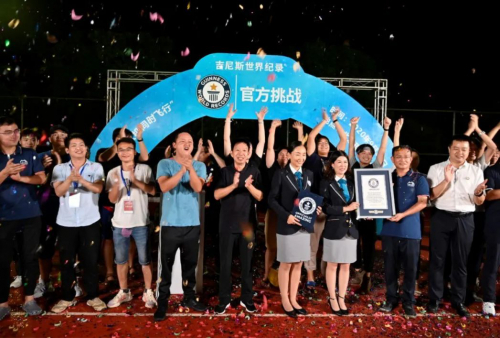 3051架！！中国无人机企业打破吉尼斯世界纪录！