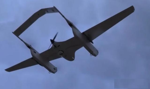 国产新型无人机首次曝光：形似双头龙，垂直起降，无声发射炮弹