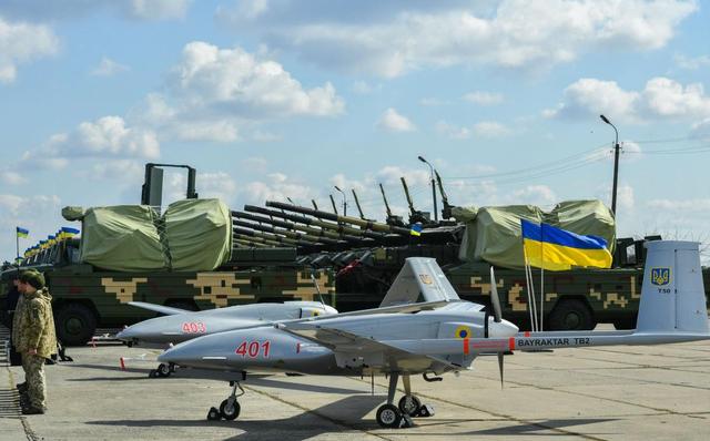 亚阿战场最大冲击：面对无人机打击的压倒性优势，如何有效反制？