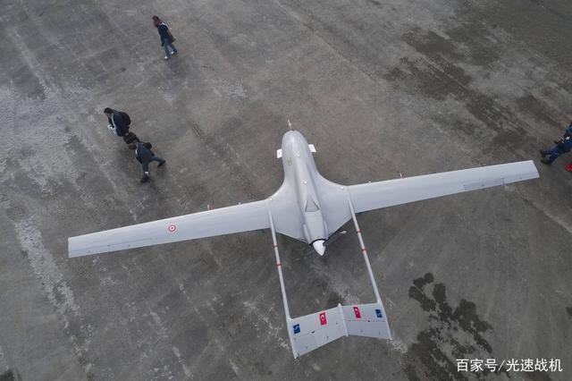 关掉GPS，无人机会变成大型航模，无人机作战到底靠不靠谱？