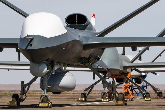 国产洲际无人机！航程达10000公里，持续战斗120小时，超越轰6