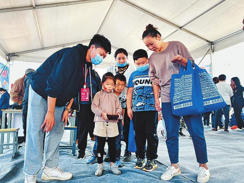 静态航空展 无人机最吸睛 