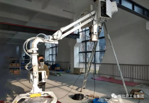 助力机械手的力平衡是如何实现的？