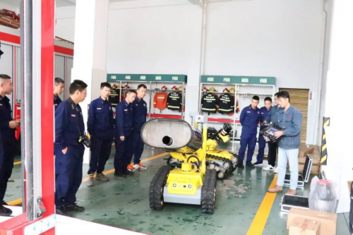 喜报！中重（泸州）2台消防特种机器人交付列装至泸州市古蔺县消防救援大队！