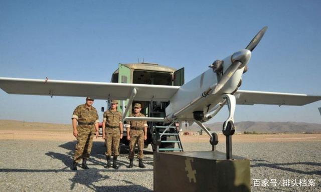 无人机最狡诈的用法，阿塞拜疆驱赶亚美尼亚人，用阴损战术一锅端