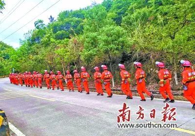 无人机高空航拍，巡防常态化