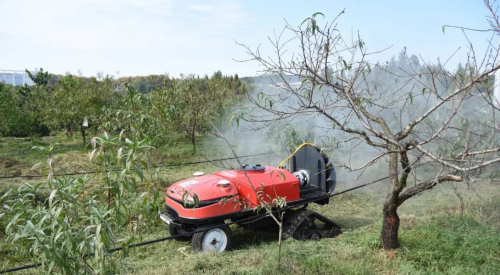 校企合作再上新台阶 悟牛无人驾驶智能农机落户华中农大