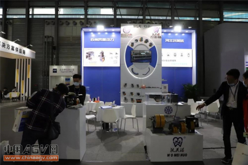 凤凰动力精彩亮相CeMAT展会，展现集成化一站式AGV驱动解决方案