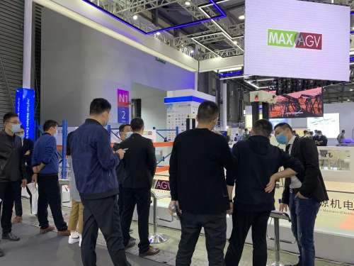 井源携新品AGV盛装亮相CeMAT ASIA
