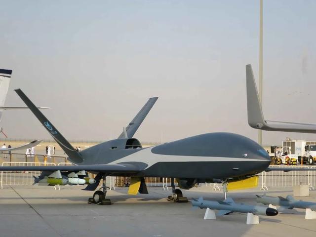 民航局对民用无人机驾驶员执照改革、“翼龙-2”战例又增添一笔