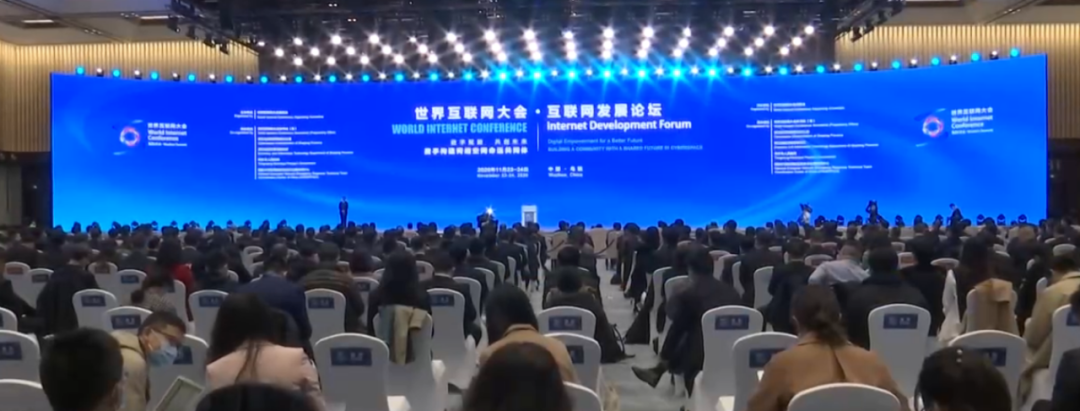 黄晓庆：机器人时代的“iPhone”是什么？双足人行机器人