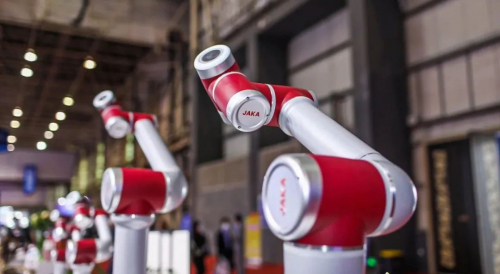 展会亮点多!节卡机器人受市领导点赞