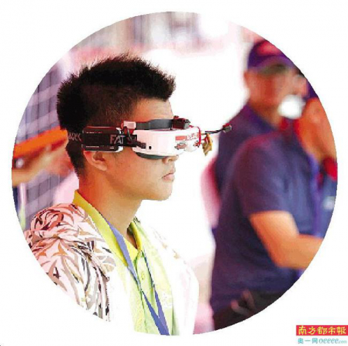 小小无人机飞手来了！