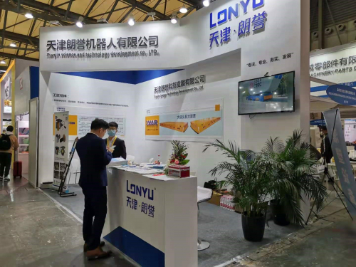 朗誉科技∣超重载AGV行业引领者，不懈追求匠心精品