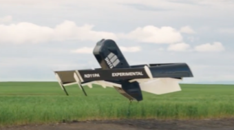 亚马逊的新PrimeAir无人机可以从直升机变成飞机