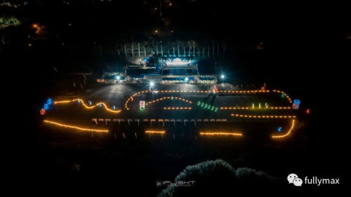 钟丽光勇夺嘉年华双料冠军