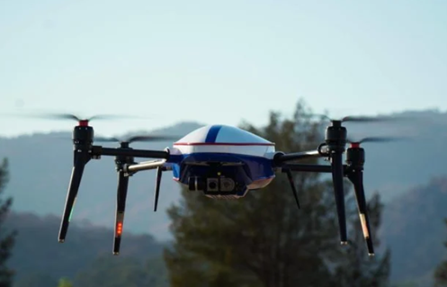 特拉维斯空军基地部署自主监视外围安全的无人机