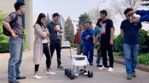 又融数千万！那个在商场惊呆你的无人售货车火了：已入驻50+商场