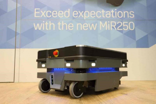 MiR荣获欧登塞机器人技术集群公司颁发的“年度最佳公司”奖