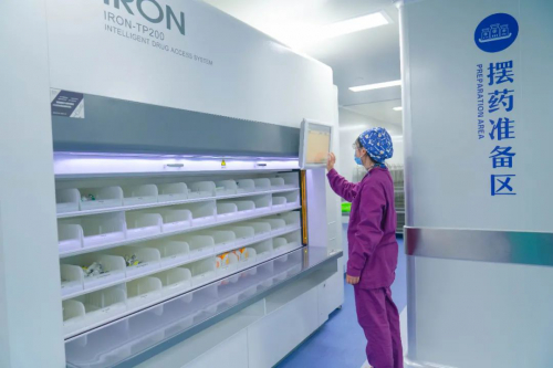 狼来了！19名护理机器人“上岗”，护士也要“被竞争下岗”了？