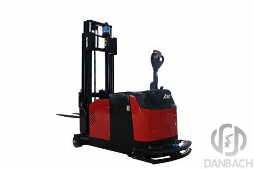 丹巴赫机器人｜运用AGV搬运车对地面的平整度有什么要求呢？