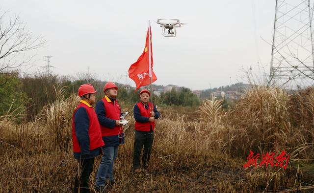 风雨中无人机“上”
